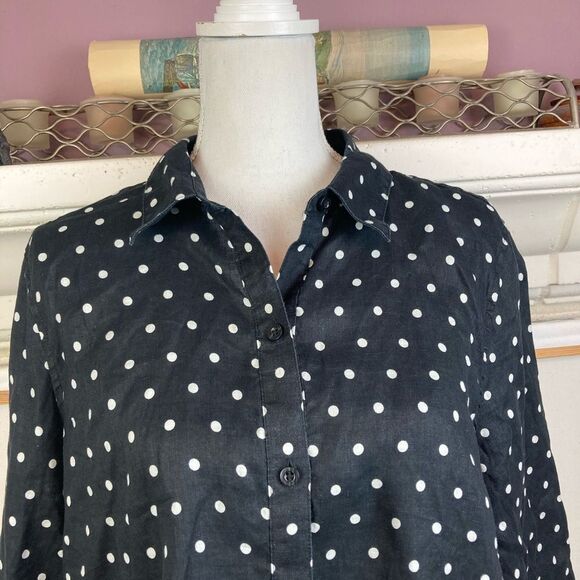 Chicos No Iron Linen Polka Dot Button-Up Shirt hi lo ties at waist (2) - Picture 4 of 12